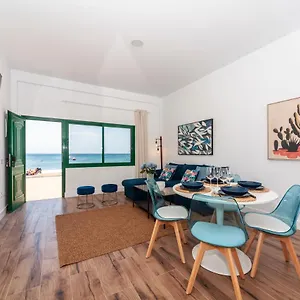 Luxury Sea Front V Apartamento